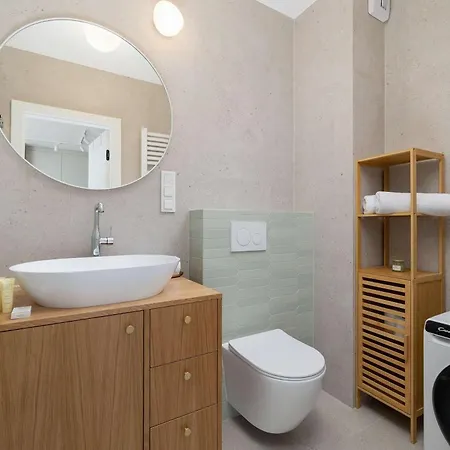 아파트 Sloneczna Comfy With Balcony & Parking By Renters