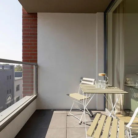 Sloneczna Comfy With Balcony & Parking By Renters 아파트