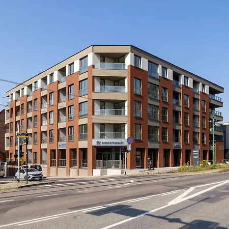 Sloneczna Comfy With Balcony & Parking By Renters 아파트 카토비체