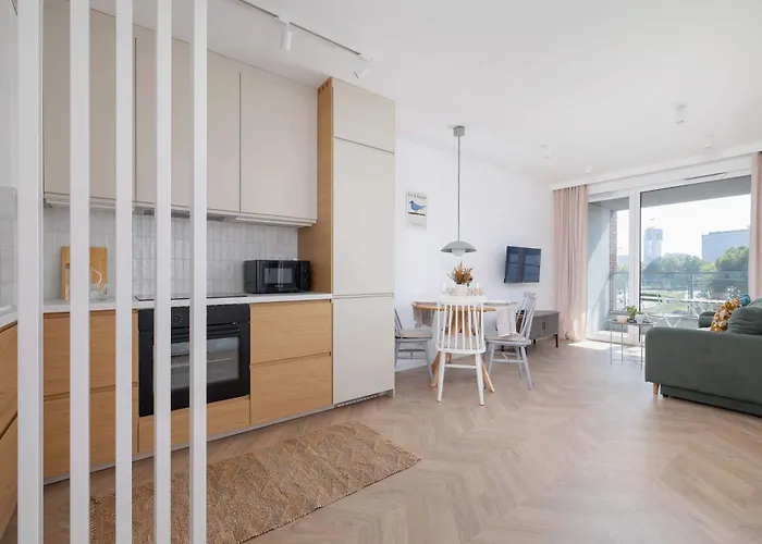 Διαμέρισμα Sloneczna Comfy With Balcony & Parking By Renters