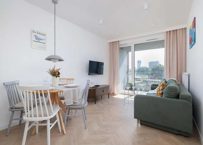 Sloneczna Comfy With Balcony & Parking By Renters