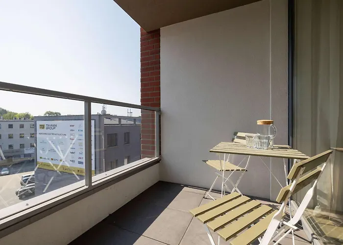 Διαμέρισμα Sloneczna Comfy With Balcony & Parking By Renters Κατοβίτσε